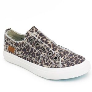 Blowfish Malibu play sneaker *leopard* size 9